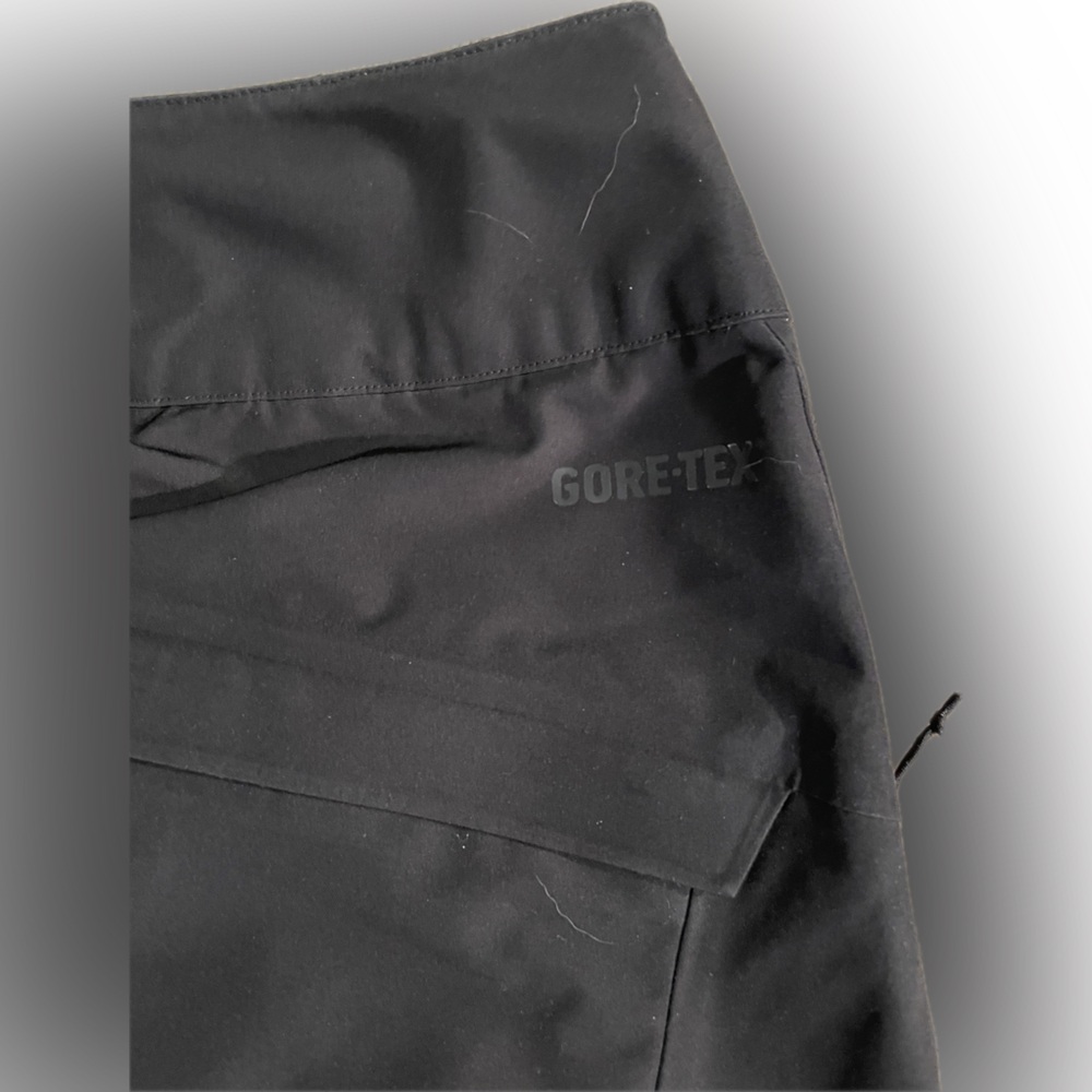 Patagonia Women’s Slim Insulated Powder Bowl Pants - Picture 3 of 6